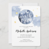 私たちは月の赤ちゃんシャワー招待状 招待状 (正面)