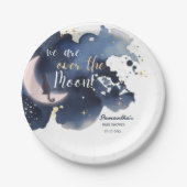 私たちは月の赤ん坊のシャワー青の上にいる ペーパープレート (正面)