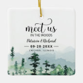 私たちは森の屋外の結婚式でデートを保存 セラミックオーナメント (正面)