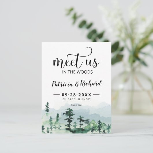 私たちは森の屋外の結婚式でデートを保存 ポストカード (スタンド正面)