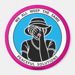 私たちは皆、同じ1 Pink_3"磁石を泣く マグネット