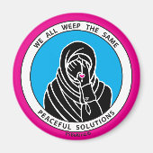 私たちは皆、同じ3つのPink_2.25インチ磁石_を泣いている マグネット (正面)