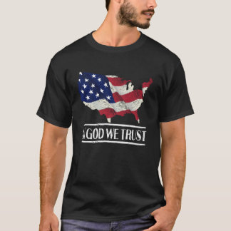私たちは神を信じる 愛国的 キリスト教 7月4日 アメリカ合衆国 Tシャツ