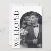 私たちは秘密結婚 現代的でミニマルなモノクロ写真 案内状 (正面)