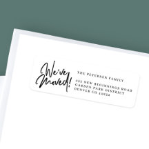 私たちは移動したシンプル白黒差出人住所のラベル