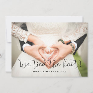 私たちは結び目のお洒落写真結婚カードを結んだ 案内状
