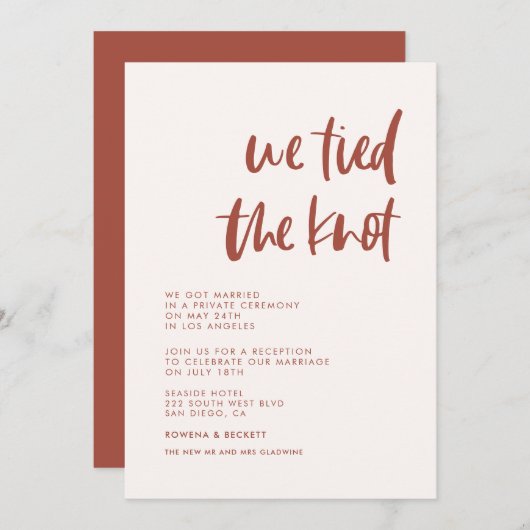 私たちは結婚しました モダンエレガントなスノーピンクのカード 招待状 (正面/裏面)