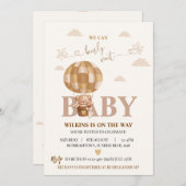 私たちは赤ちゃんシャワーの招待状を待つことができる 招待状 (正面/裏面)