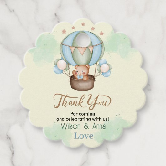 私たちは赤ちゃんシャワーベアを心から待っている フェイバータグ (正面)