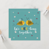 私たちはBEE-long一緒にミツバチと花バレンタイン カード (正面/裏面インサイチュ)