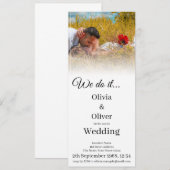 私たちらしく - 牧場でキスするカップル 招待状 (正面/裏面)