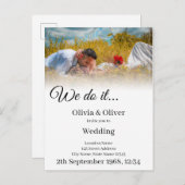 私たちらしく - 牧場でキスするカップル 案内ポストカード (正面/裏面)