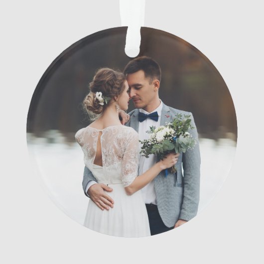 私たちエレガントの初めてのクリスマスはミスター・アンド・ミセスの2写真 オーナメント (裏面)