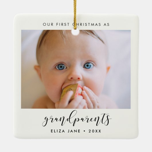 私たちエレガントの初めてのクリスマスは祖父母 セラミックオーナメント (裏面)