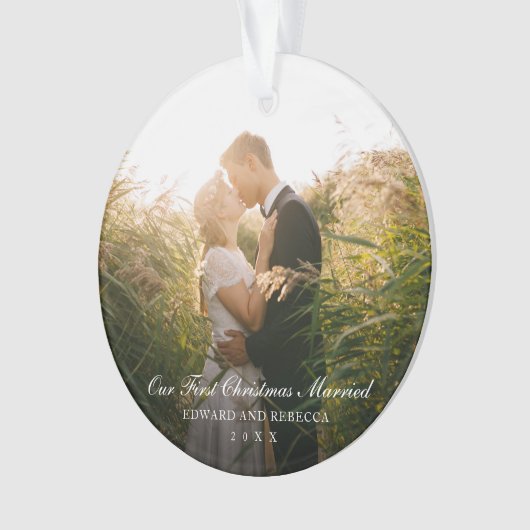私たちエレガントの初めてのクリスマス結婚した写真 オーナメント (正面)