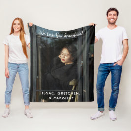 私たちパーソナライズされたは、おばあちゃんのフォトスクリプトを愛している フリースブランケット