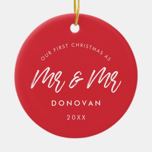 私たちモダンの初めてのクリスマスはゲイ夫婦 セラミックオーナメント (正面)