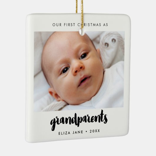 私たちモダンの初めてのクリスマスを祖父母として写真 セラミックオーナメント (右)