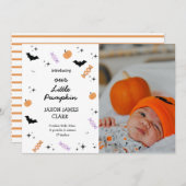 私たちモダンの小さなパンプキンハロウィーン誕生 案内状 (正面/裏面)