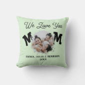 私たちモダンはママの写真コラージュを愛している クッション (正面)