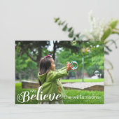 私たちモダンは信じクリスマスの魔法の休日の写真 シーズンカード (スタンド正面)