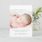 私たちモダンは興奮している男の赤ちゃんフォトブルー誕生 案内状 (スタンド正面)