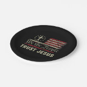 私たち人々はイエスを信頼 – アメリカ国旗クリスチャンのパット ペーパープレート (アングル)