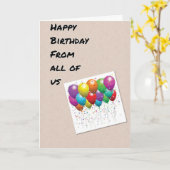 私たち全員からのハッピーバースデーのためのバルーン カード (黄色い花)