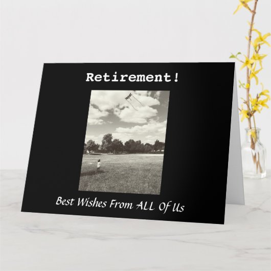 私たち全員からの大きなリタイアメントの贈り物　喜びと感動 カード (黄色い花)