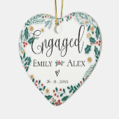 私たち婚約したの初めてのクリスマスレッドベリークリスマス セラミックオーナメント (左)