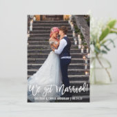 私たち得は結婚したBrush Script Photo 案内状 (スタンド正面)