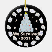 私たち生き延びは2021年を覚えて、トイレの紙 セラミックオーナメント (裏面)