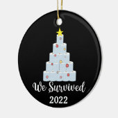 私たち生き延びは2022年を覚えて、トイレの紙 セラミックオーナメント (左)