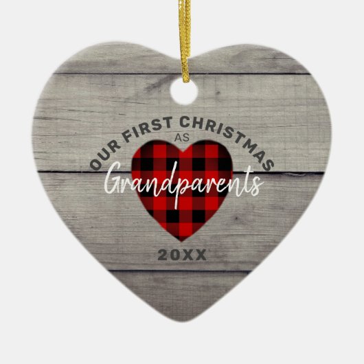 私たち素朴の初めてのクリスマス祖父母ハート セラミックオーナメント (正面)