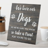 私たち素朴は私たちのドッグズビスケットバー結婚式の引き出物 台座サイン (インサイチュ)
