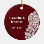 私たち結婚のブルゴーニュ・レッド・レース・ダマスクの写真 セラミックオーナメント (正面)