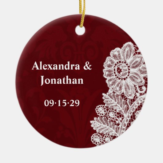 私たち結婚のブルゴーニュ・レッド・レース・ダマスクの写真 セラミックオーナメント (正面)