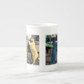 私たち遊は？骨中国マグ ボーンチャイナマグカップ (正面)