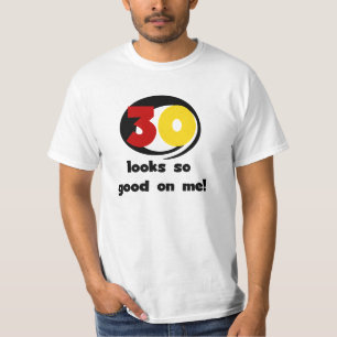 私でよい30の一見そうTシャツおよびギフト Tシャツ