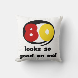私でよい80の一見そうTシャツおよびギフト クッション