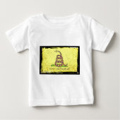 私でガズデンの旗を踏まないで下さい ベビーTシャツ (正面)