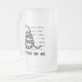 私でガラスマグを踏まないで下さい フロストグラスビールジョッキ (正面左)