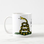 私でマグを踏まないで下さい コーヒーマグカップ (左)