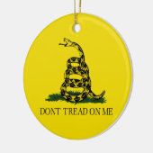 私で政治ガズデンの旗を踏まないで下さい セラミックオーナメント (左)