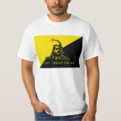 私で無政府主義者の旗を踏まないで下さい Tシャツ (正面)