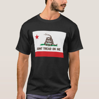 私で踏まないで下さい -- カリフォルニア州の旗 Tシャツ