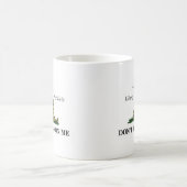 私で踏まないで下さい(自由、ない負債) コーヒーマグカップ (中央)