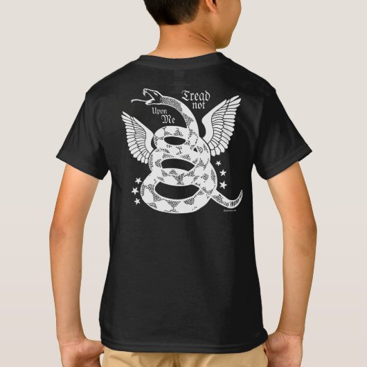 "私で"写実的なTシャツを踏まないで下さい Tシャツ (裏面)