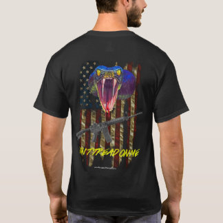 私でTシャツを踏まないで下さい Tシャツ