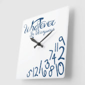 、私とにかく遅いものは何でも(暗い真夜中の青) スクエア壁時計 (傾斜)